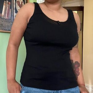 Basic gothic dollete black tank top